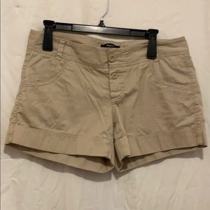 Express Khaki shorts size 8